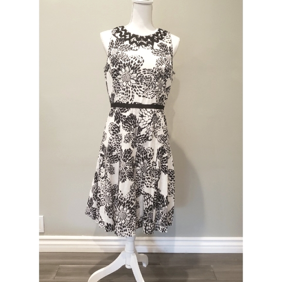 Worth Dresses & Skirts - Worth Black&White Dress Size 6